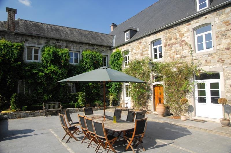 Отель Le Richmond Godinne Экстерьер фото
